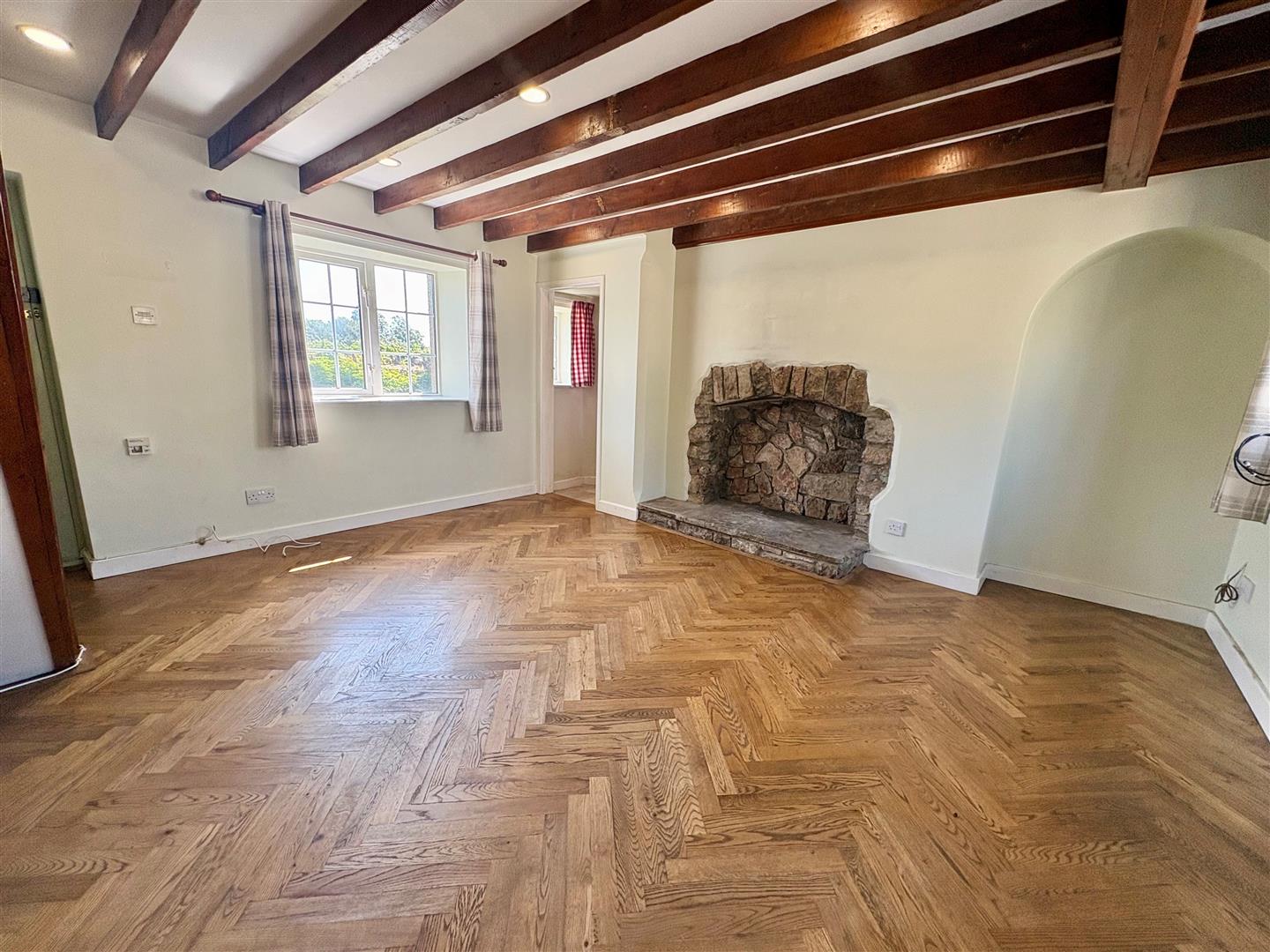Moor Lane, Nottage, Porthcawl, CF36 3TG